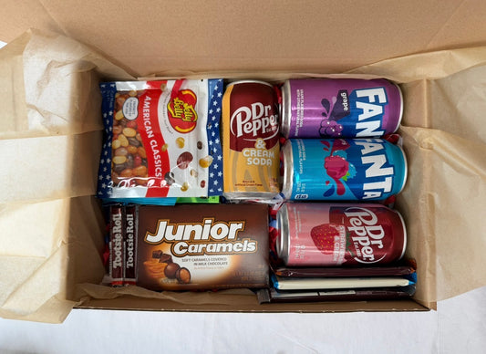 'Taste of the USA' Treat Box 🇺🇸🍬